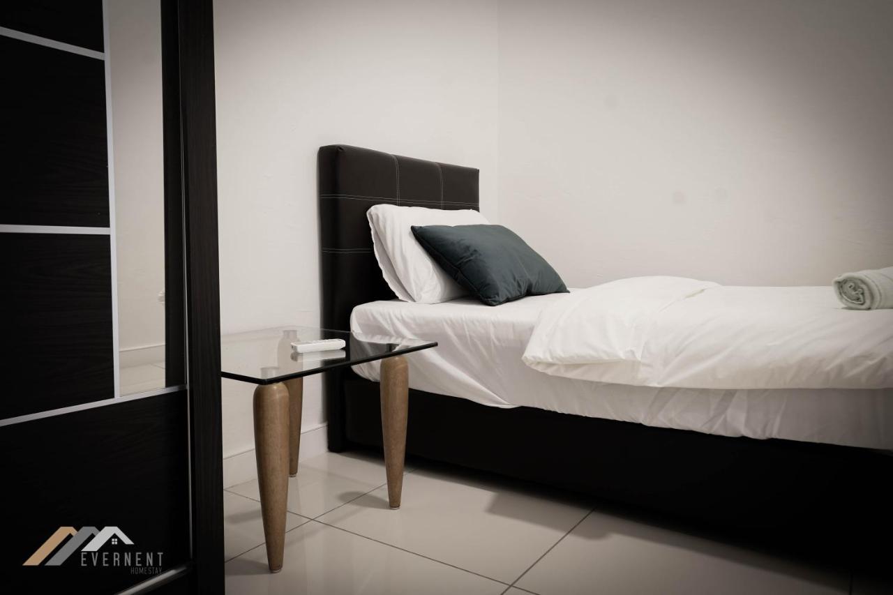 Marina Times Square Homestay By Evernent Miri Ngoại thất bức ảnh