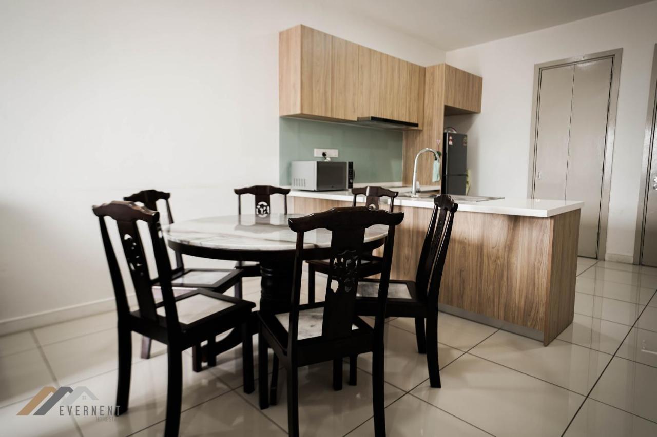 Marina Times Square Homestay By Evernent Miri Ngoại thất bức ảnh