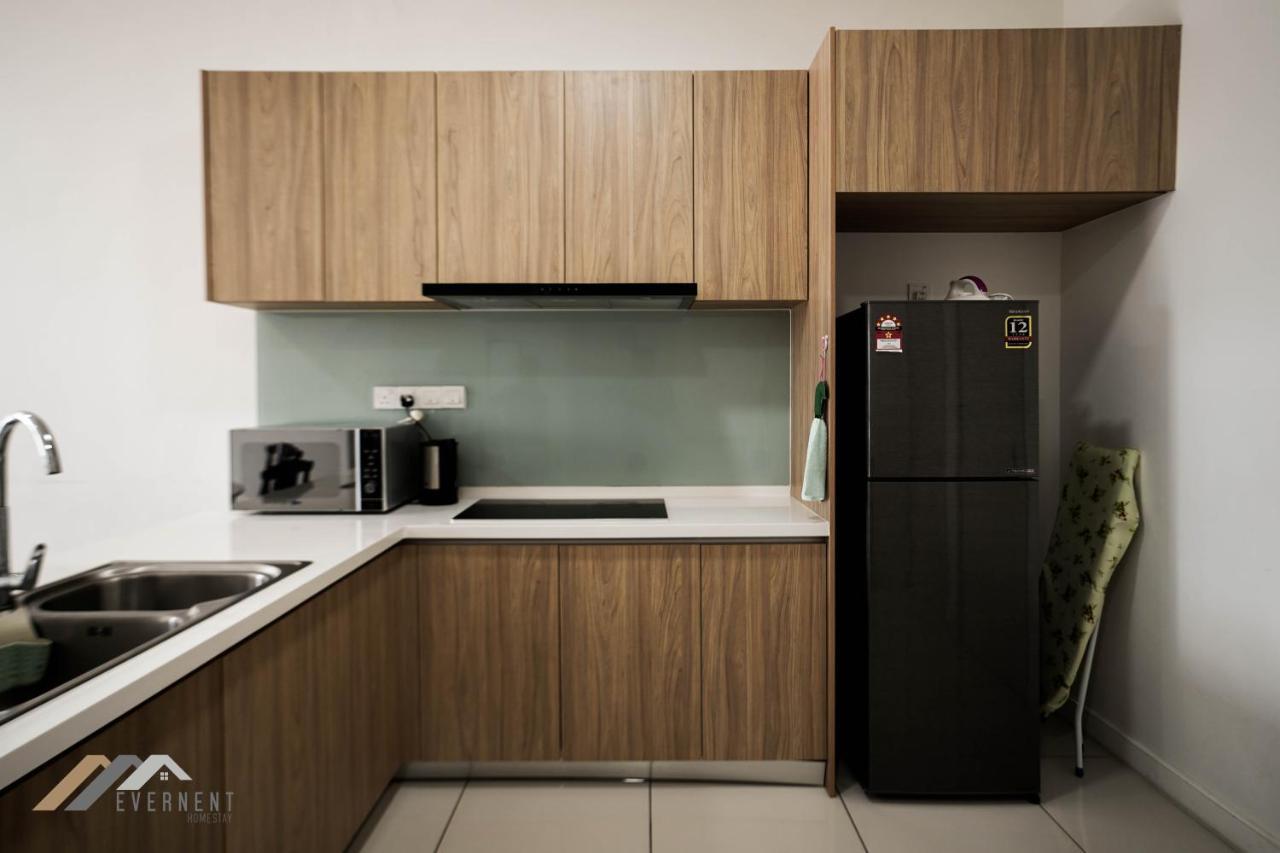 Marina Times Square Homestay By Evernent Miri Ngoại thất bức ảnh