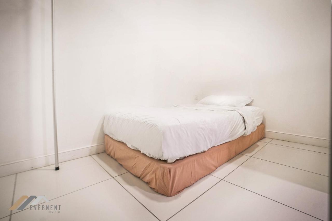 Marina Times Square Homestay By Evernent Miri Ngoại thất bức ảnh