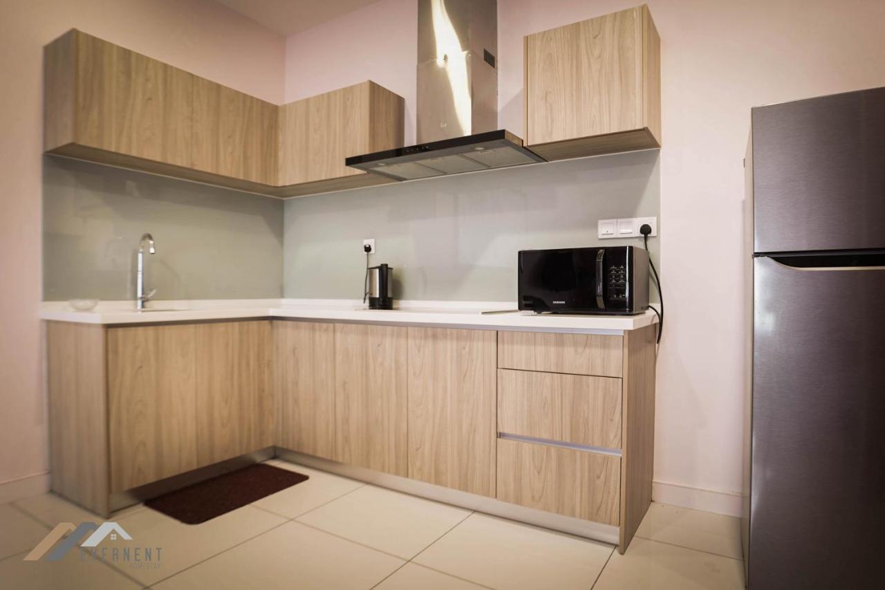 Marina Times Square Homestay By Evernent Miri Ngoại thất bức ảnh