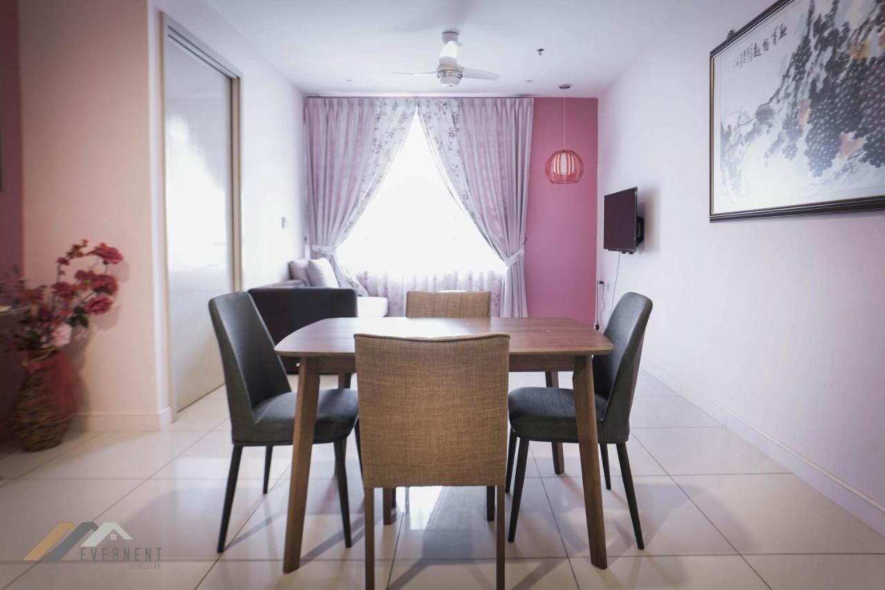 Marina Times Square Homestay By Evernent Miri Ngoại thất bức ảnh