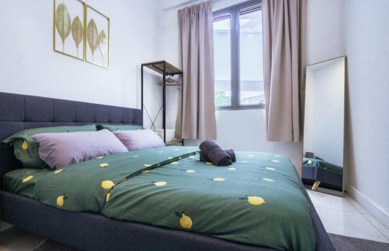 Marina Times Square Homestay By Evernent Miri Ngoại thất bức ảnh