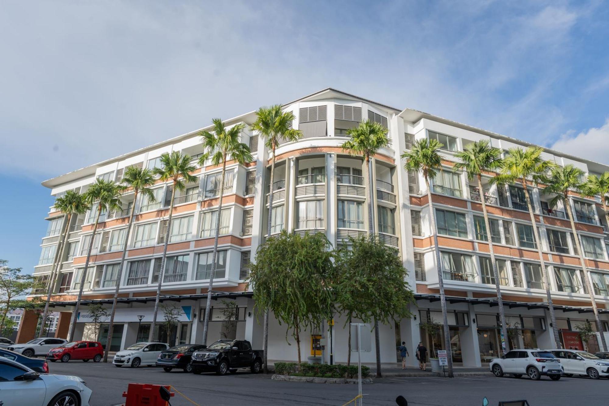 Marina Times Square Homestay By Evernent Miri Ngoại thất bức ảnh